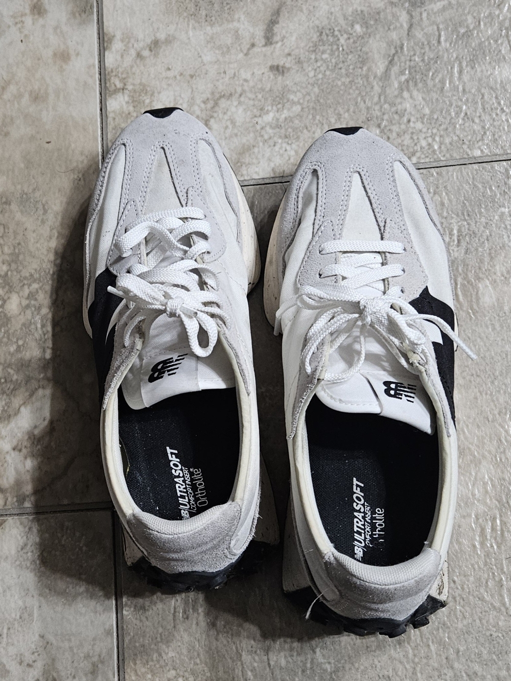 New Balance Men’s White and Black Retro Runner Sneakers Are A Size 9.5